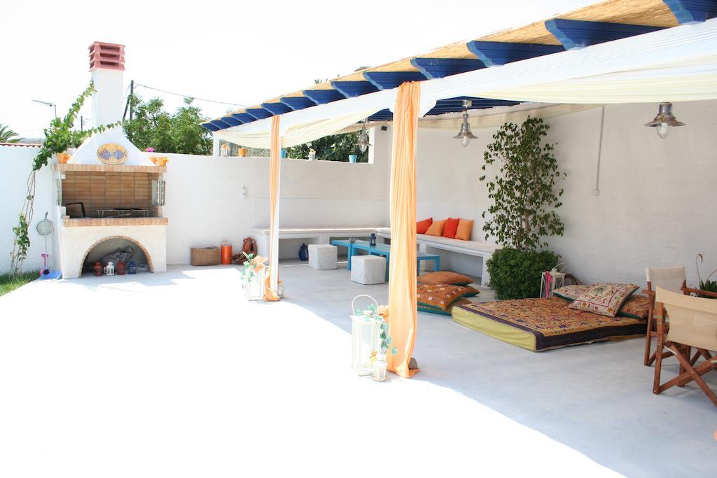 Helios Hotel Agia Marina  Exteriör bild